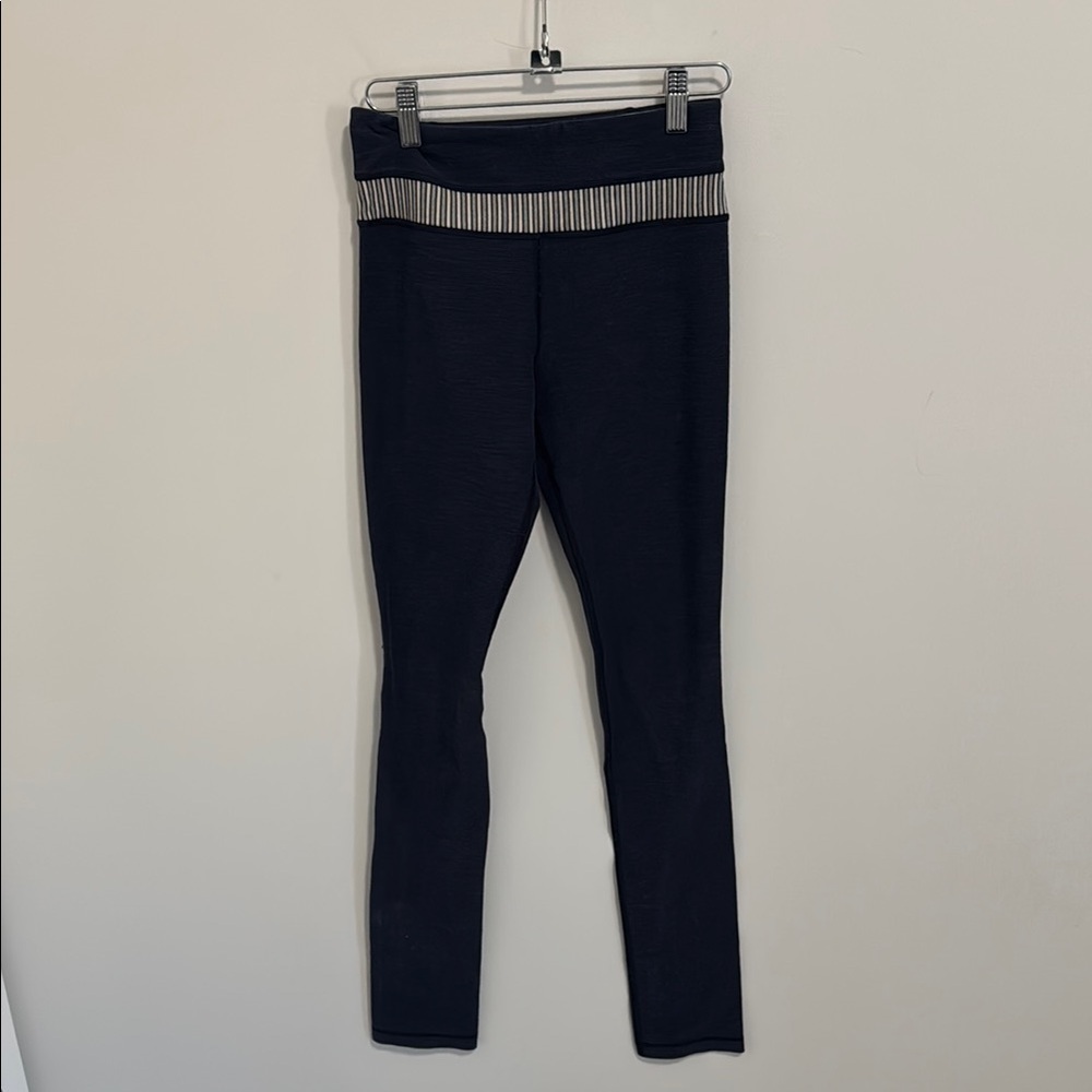 Lululemon Chic Navy Blue Leggings with Striped Waistband